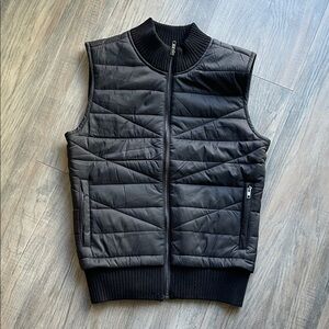 Liverpool Men's Black Quilted Vest